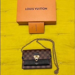 100% authentic Louis Vuitton Crossbody